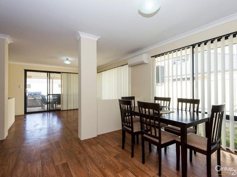 85 Southampton Drive, Piara Waters WA 6112