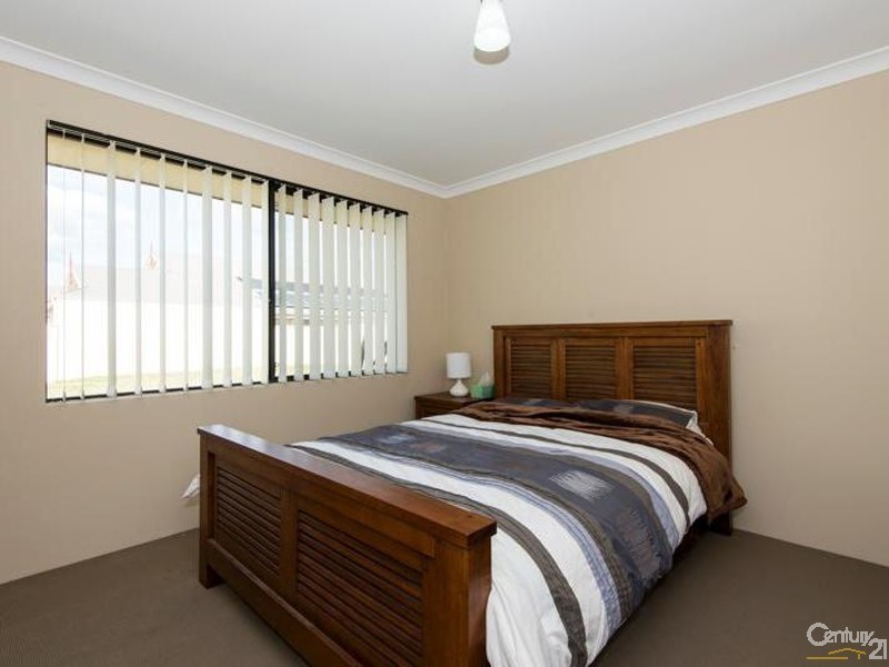 85 Southampton Drive, Piara Waters WA 6112