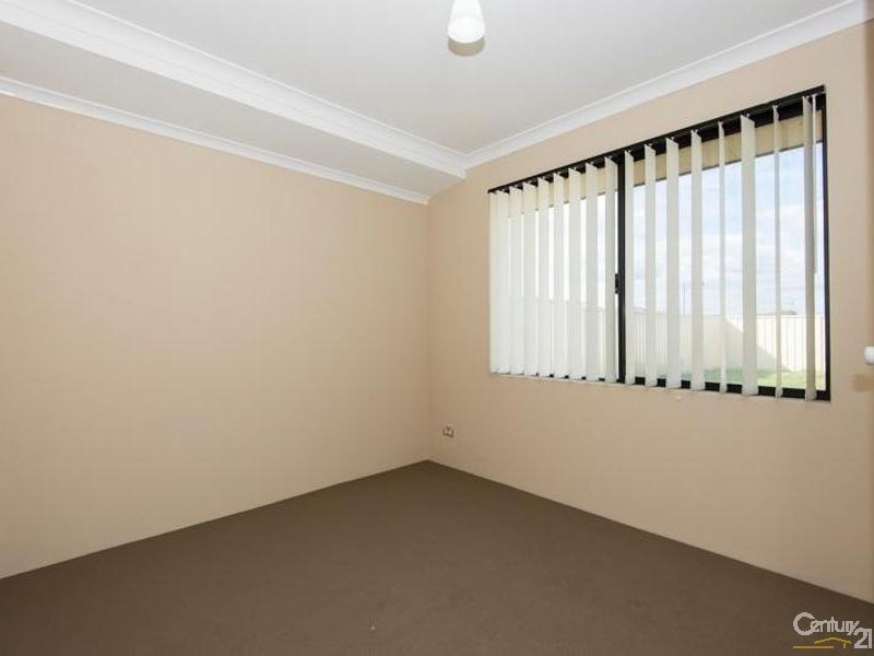 85 Southampton Drive, Piara Waters WA 6112