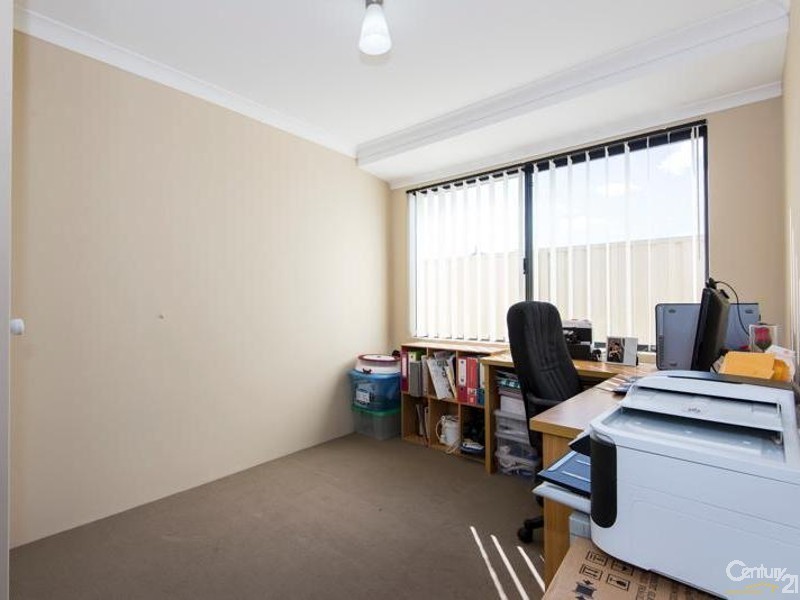 85 Southampton Drive, Piara Waters WA 6112