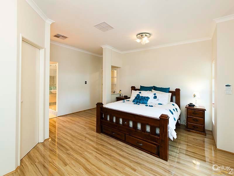 28 Oak Way, Baldivis WA 6171