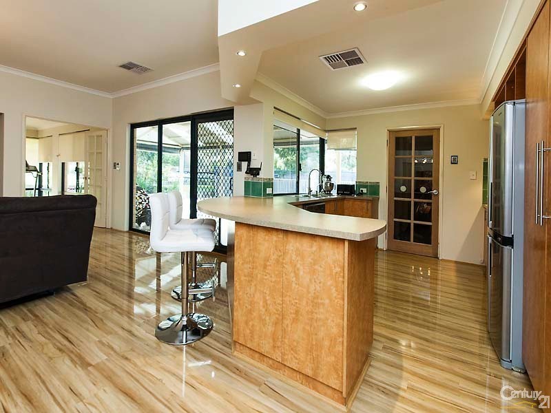 28 Oak Way, Baldivis WA 6171