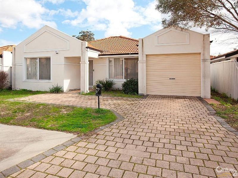 12a Gochean Avenue, Bentley WA 6102