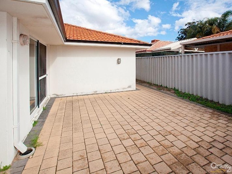 12a Gochean Avenue, Bentley WA 6102