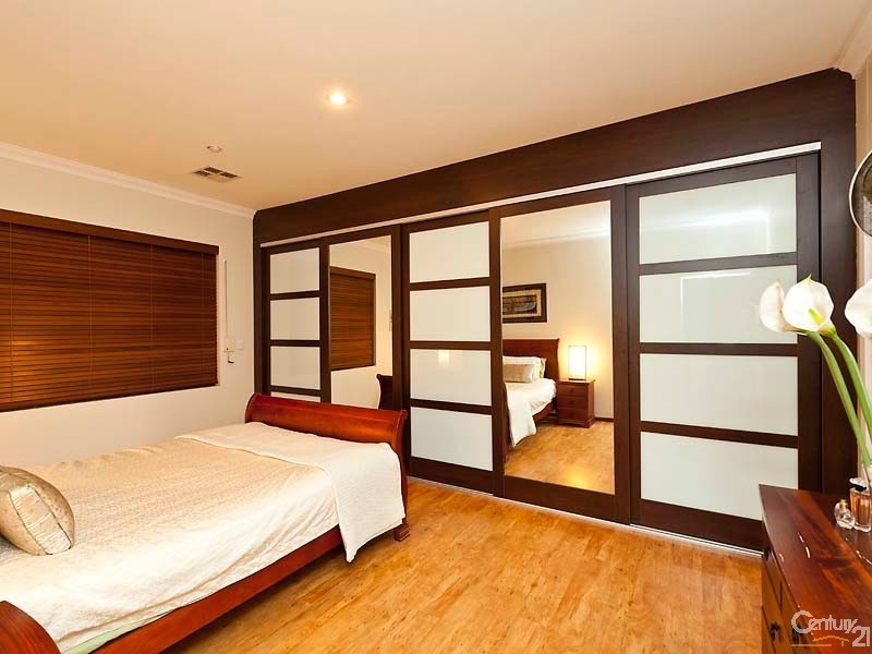 109 Brooklands Drive, Henley Brook WA 6055