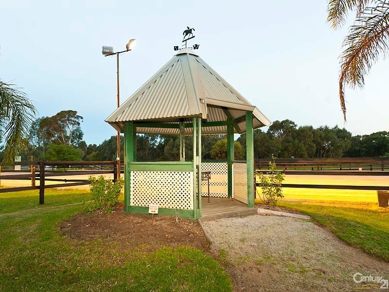 109 Brooklands Drive, Henley Brook WA 6055