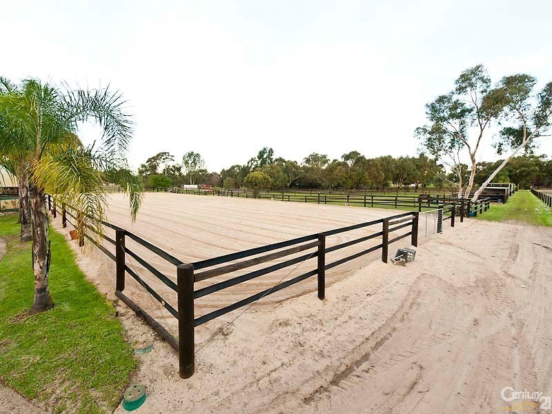 109 Brooklands Drive, Henley Brook WA 6055