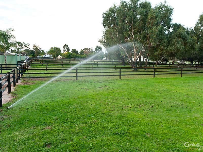 109 Brooklands Drive, Henley Brook WA 6055