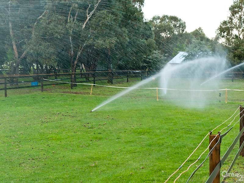 109 Brooklands Drive, Henley Brook WA 6055