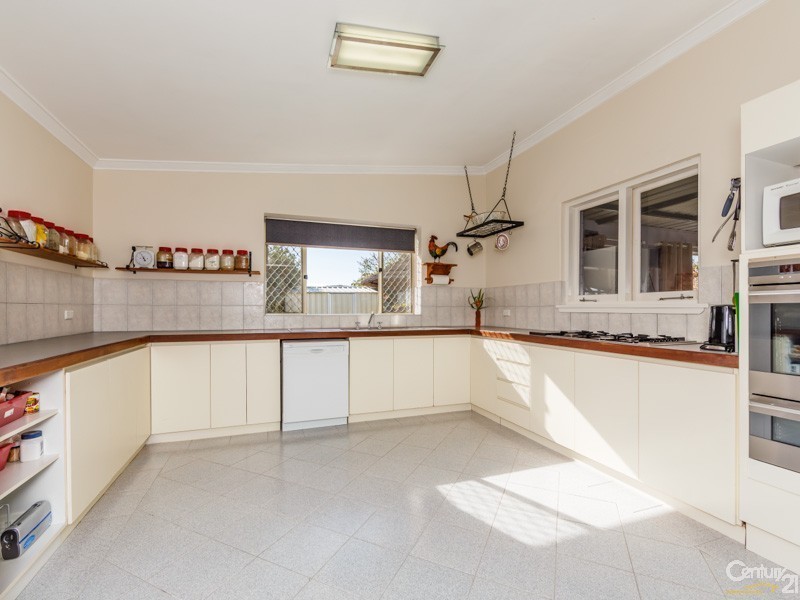 14 Bexley Street, Gosnells WA 6110