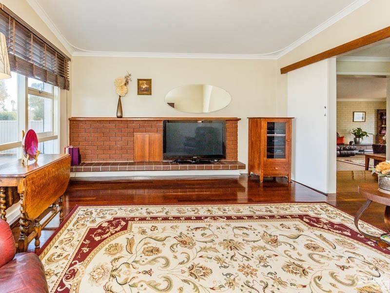 14 Bexley Street, Gosnells WA 6110