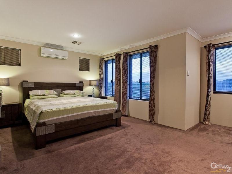 16 Parkview Drive, Southern River WA 6110