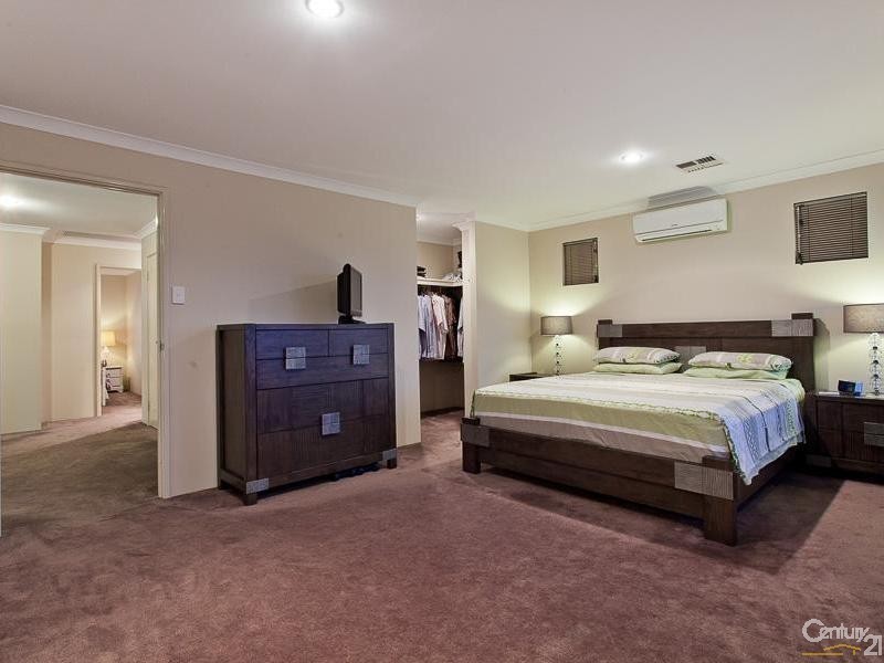 16 Parkview Drive, Southern River WA 6110