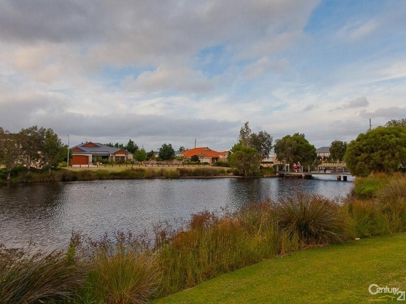 16 Parkview Drive, Southern River WA 6110