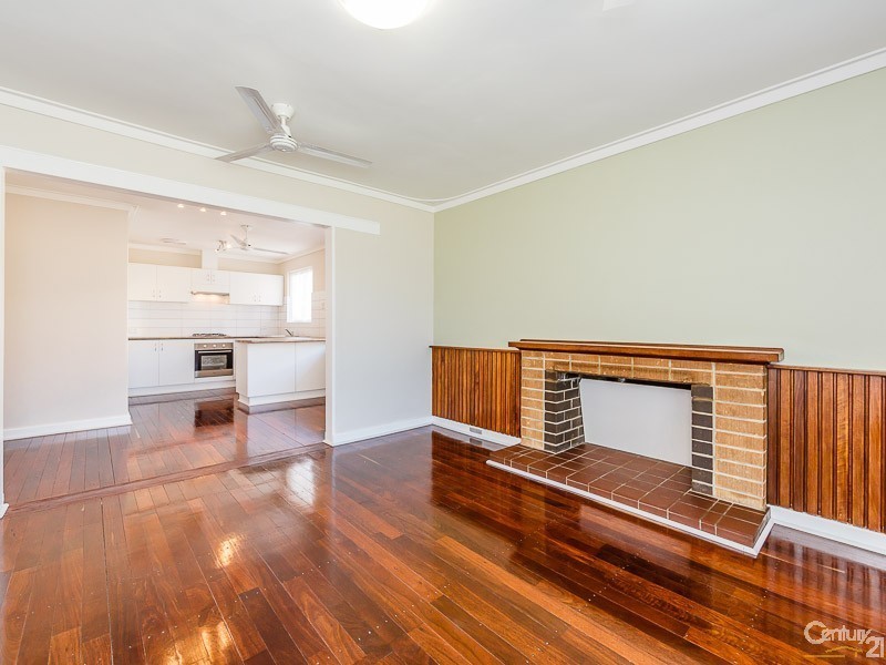 26 Cassidy Road, Thornlie WA 6108