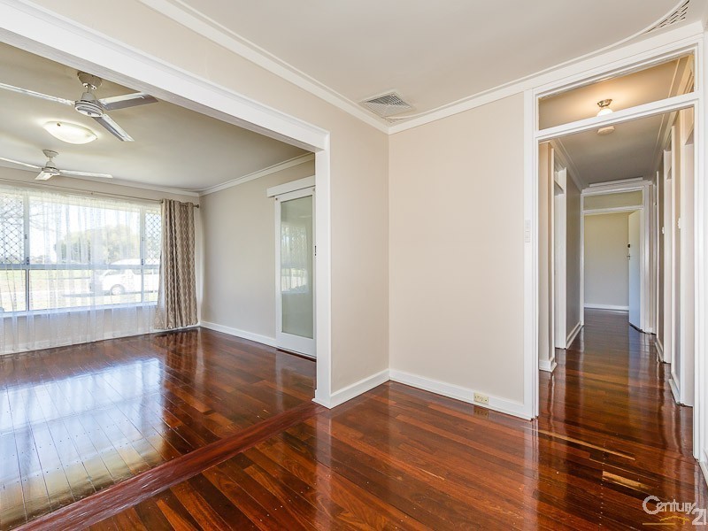 26 Cassidy Road, Thornlie WA 6108