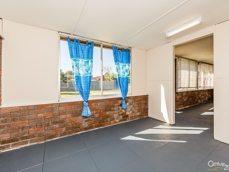 26 Cassidy Road, Thornlie WA 6108
