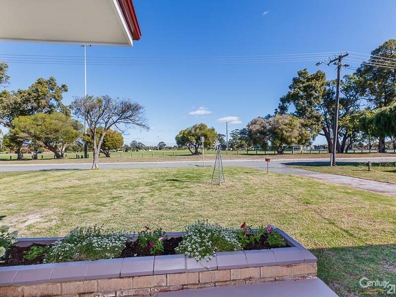 26 Cassidy Road, Thornlie WA 6108