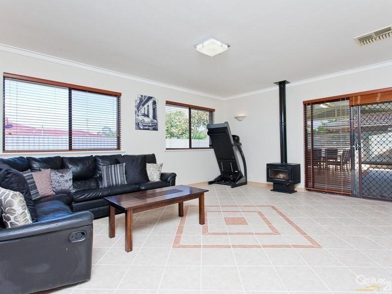 46 Harpenden Street, Huntingdale WA 6110