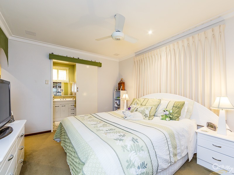 19 Cowper Street, Parkwood WA 6147