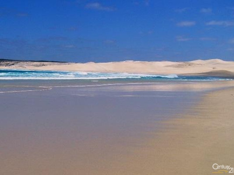 Lot 811 Barnes Drive, Bremer Bay WA 6338