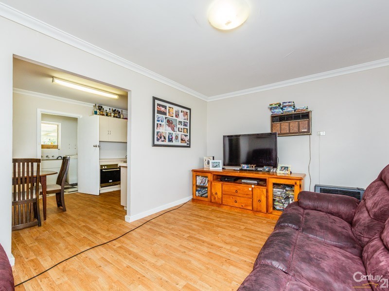 6 Broadley Place, Gosnells WA 6110