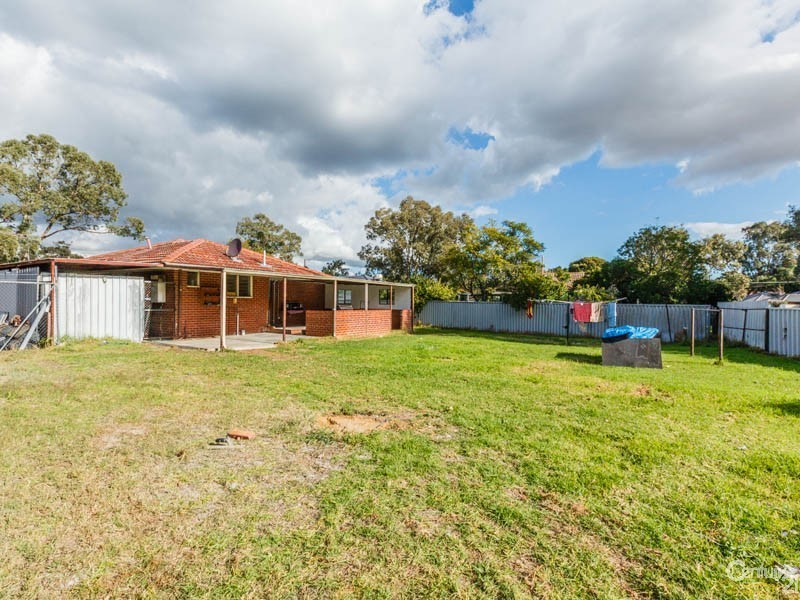 6 Broadley Place, Gosnells WA 6110