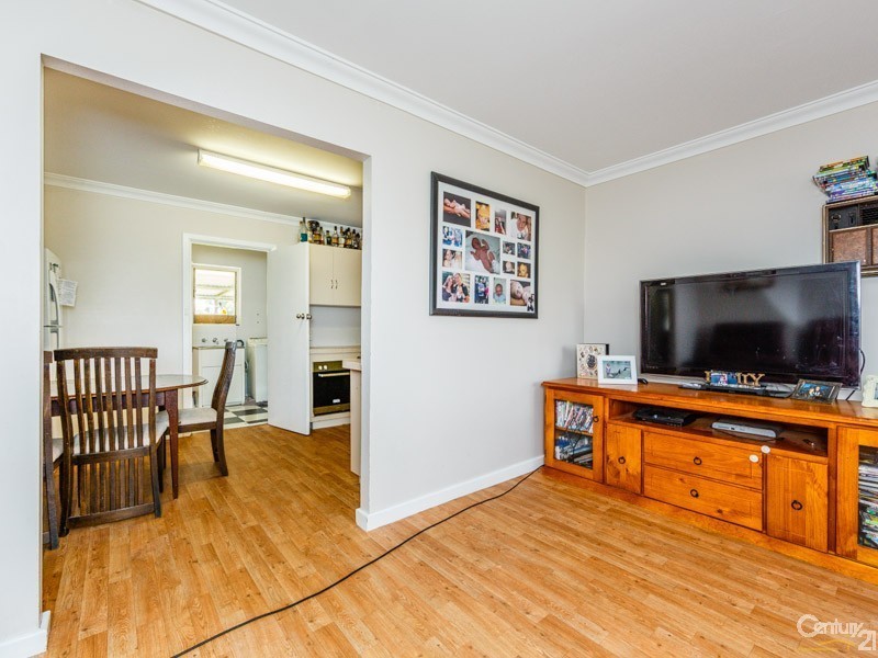 6 Broadley Place, Gosnells WA 6110