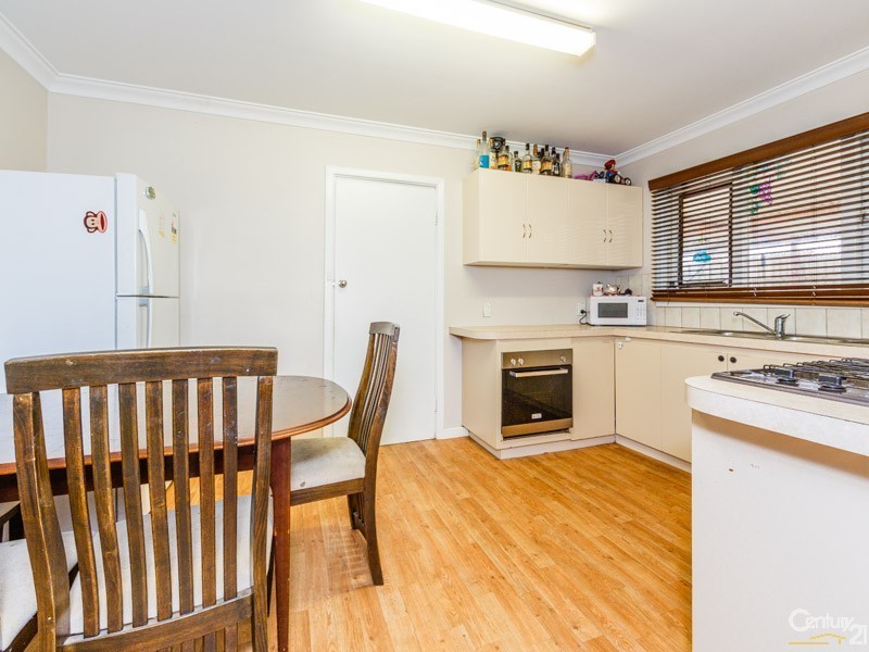 6 Broadley Place, Gosnells WA 6110