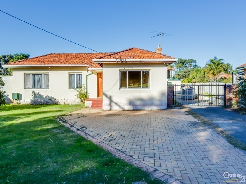 18 Hunt Street, Thornlie WA 6108
