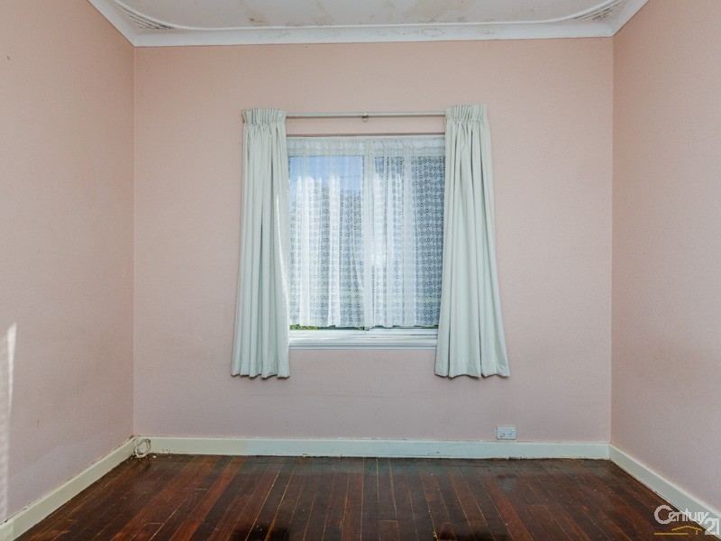 18 Hunt Street, Thornlie WA 6108