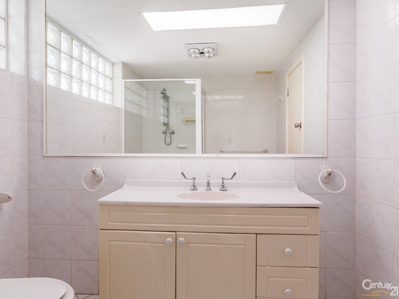 18 Hunt Street, Thornlie WA 6108