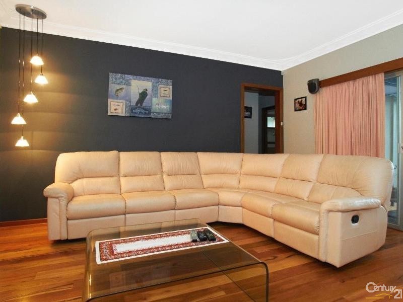 8 Gordon Street, Maida Vale WA 6057