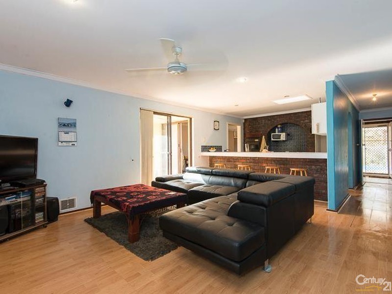 25 Jade Street, Mount Richon WA 6112