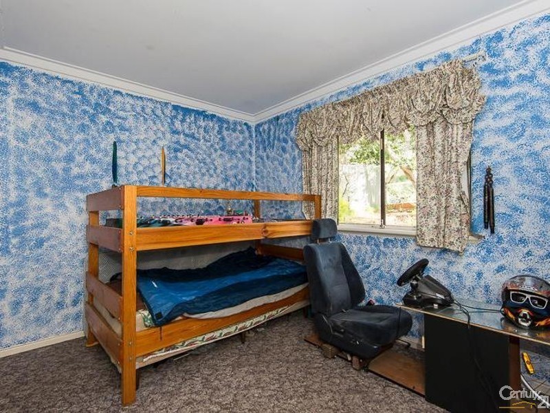 25 Jade Street, Mount Richon WA 6112