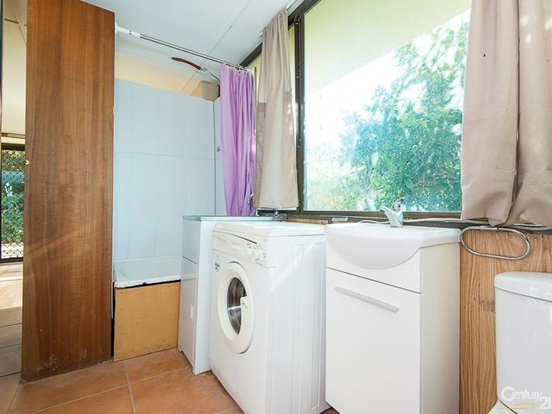 25 Jade Street, Mount Richon WA 6112