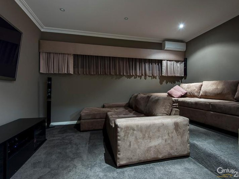 355 Wright Road, Piara Waters WA 6112