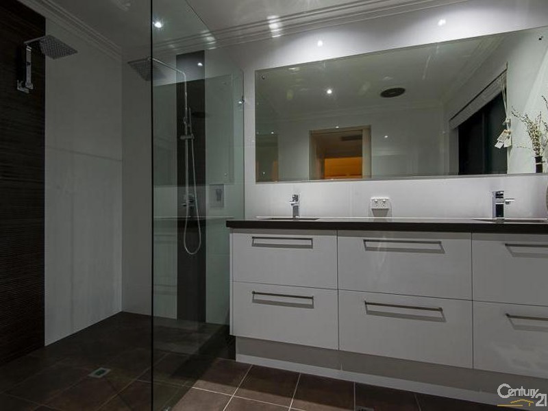 355 Wright Road, Piara Waters WA 6112