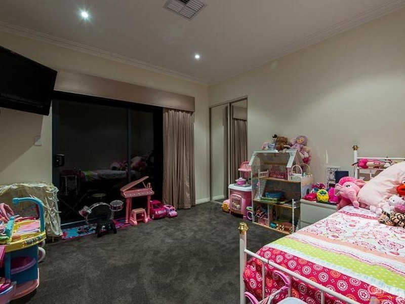 355 Wright Road, Piara Waters WA 6112