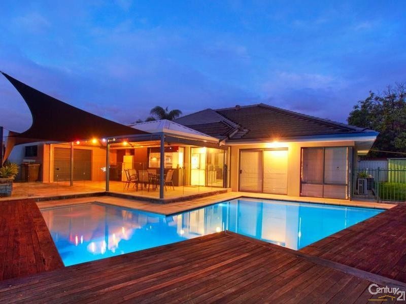 62 Central Park Avenue, Canning Vale WA 6155