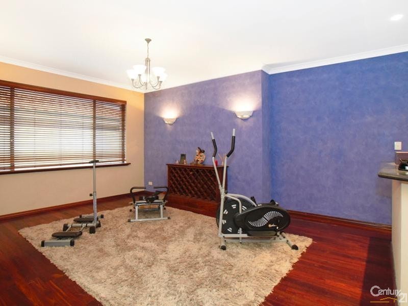 62 Central Park Avenue, Canning Vale WA 6155