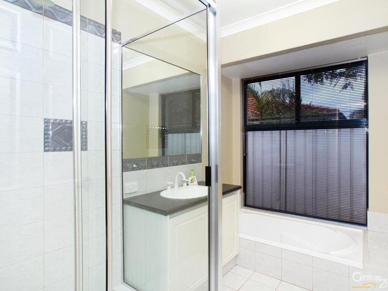 62 Central Park Avenue, Canning Vale WA 6155