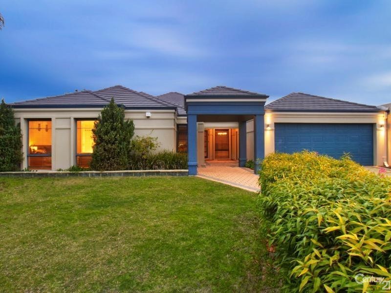 62 Central Park Avenue, Canning Vale WA 6155