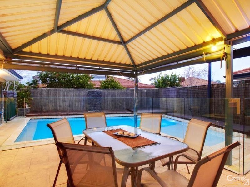 62 Central Park Avenue, Canning Vale WA 6155