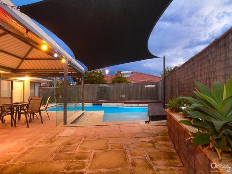 62 Central Park Avenue, Canning Vale WA 6155