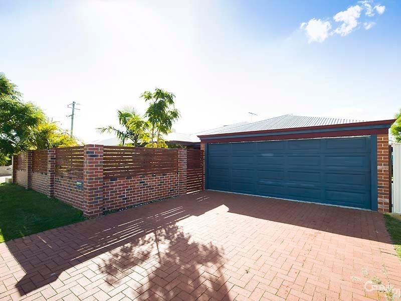 64 Gay Street, Huntingdale WA 6110