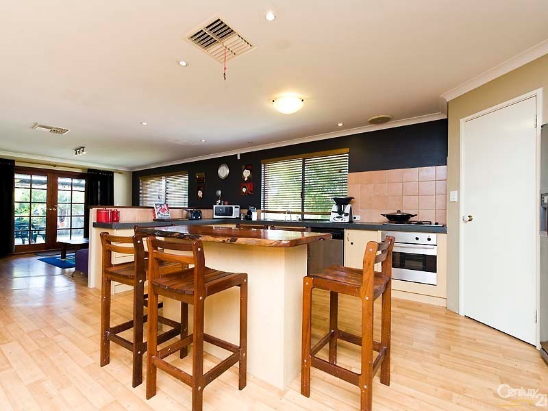 64 Gay Street, Huntingdale WA 6110