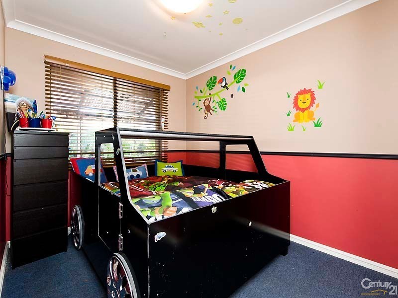 64 Gay Street, Huntingdale WA 6110