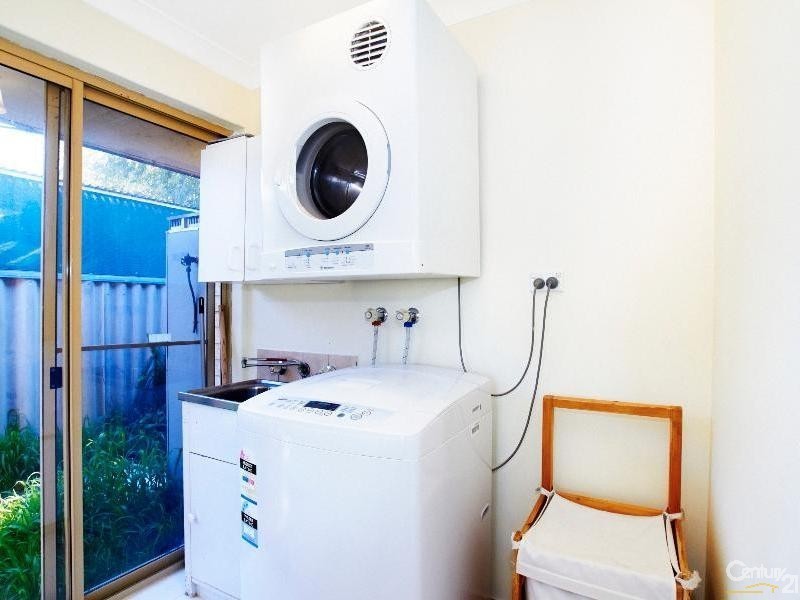 142 Elderberry Drive, South Lake WA 6164