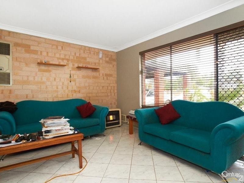 13 McLeish Place, Thornlie WA 6108